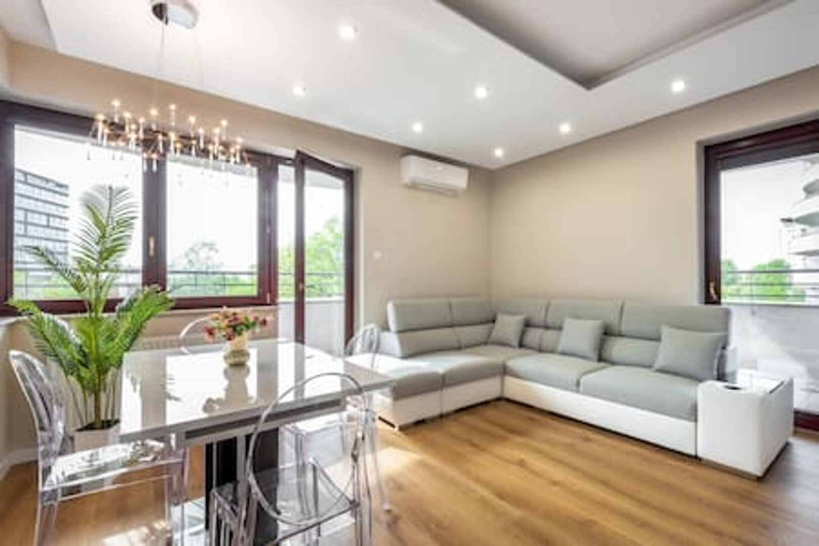 ROYAL Deluxe 2 rooms 6 persons  Down Town Aquapark